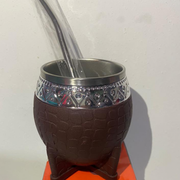 Mate Uruguayo con Bombilla.